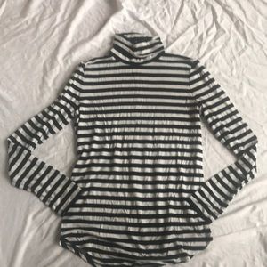 Lightweight knit turtleneck